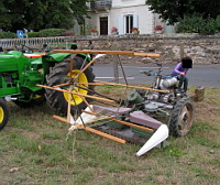 Moto-faucheuse italienne BCS (photo F. Mrugala, a Saint-Jean-de-Touslas en 2012)(1)
